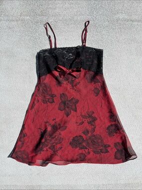 Vintage La Vie En Rose Red Floral Lace-Trim Chemise Nightdress